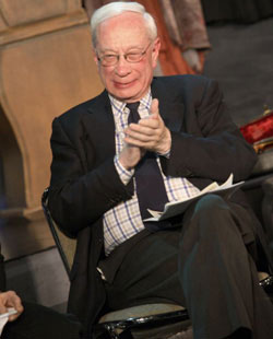 Richard Christensten at the closing ceremonies of 2851 N. Halsted, the home of Touchstone and Organic Theatres.